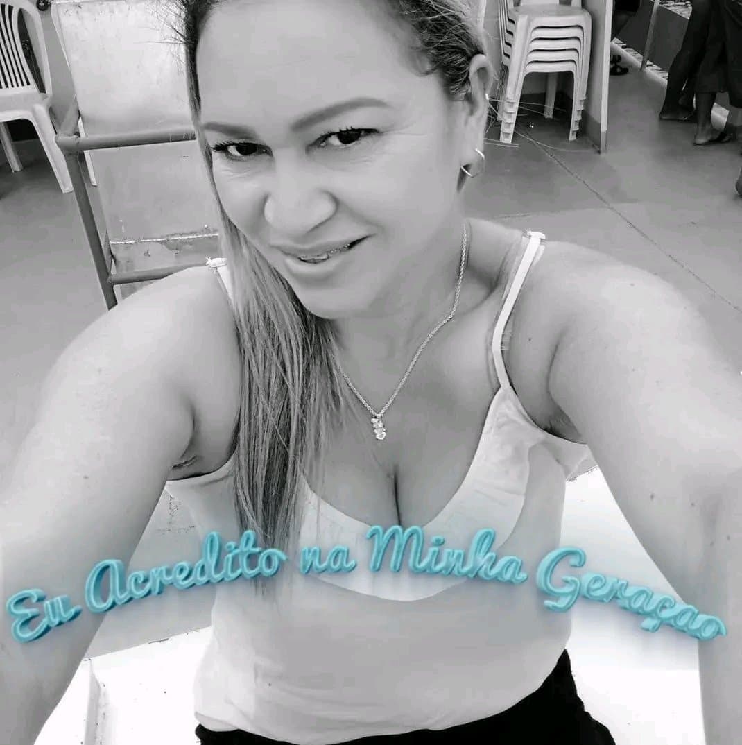 Vizinha gostosa ♠️?