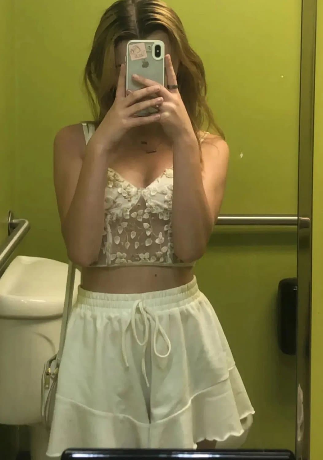 Petit princess is ready to take massive loads (trib in dm)