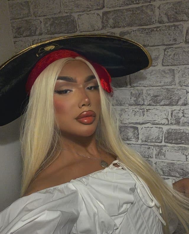 ALFIE FRANCIS ?? GORGEOUS TWINK FEMBOY ✨️✨️✨️✨️✨️