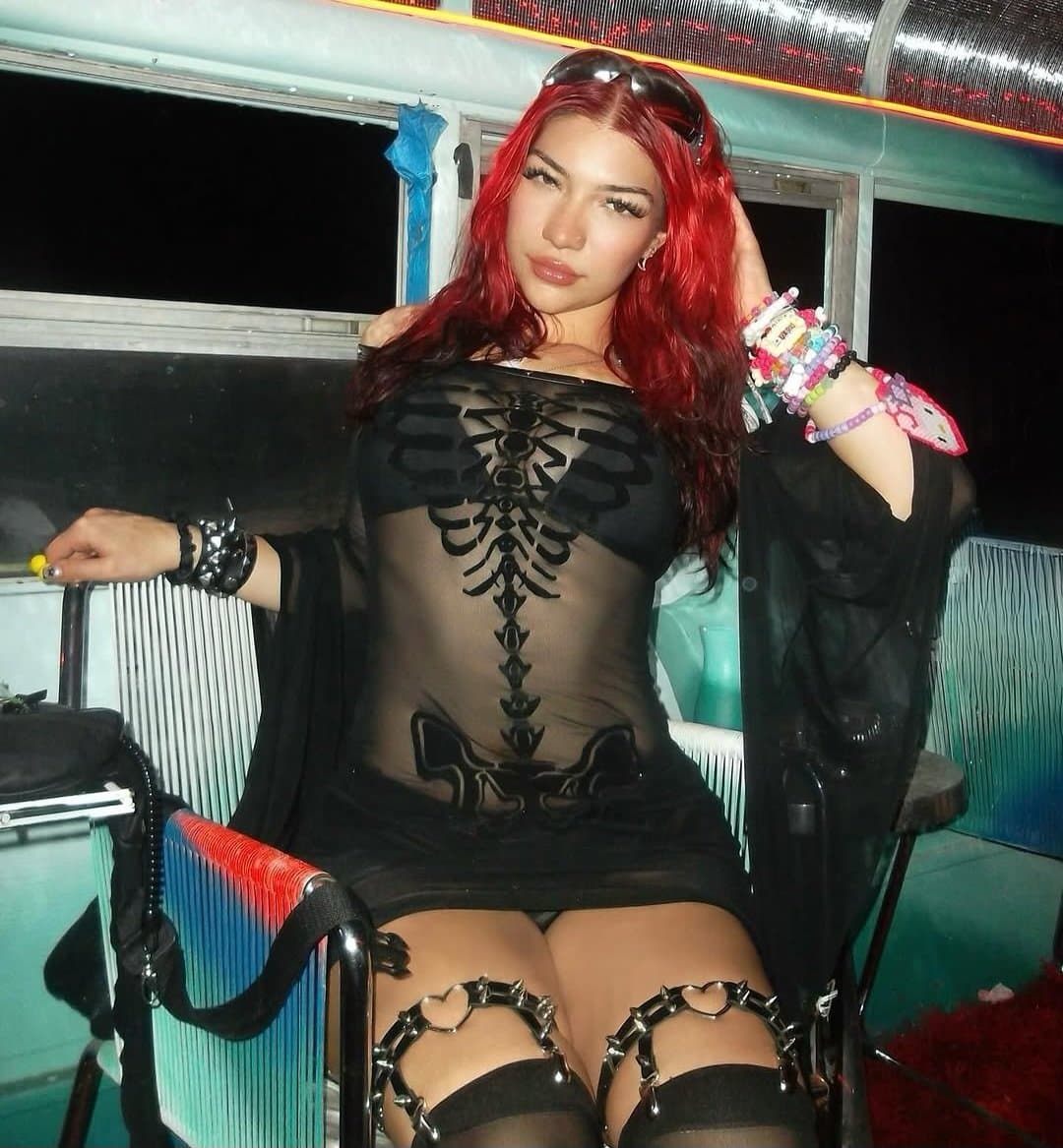 Cheating latina college bbc slut finally let her college mate hit that ass