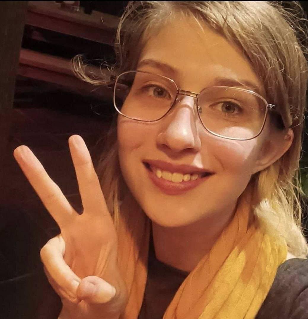 Cutie Kendra showing off a bit