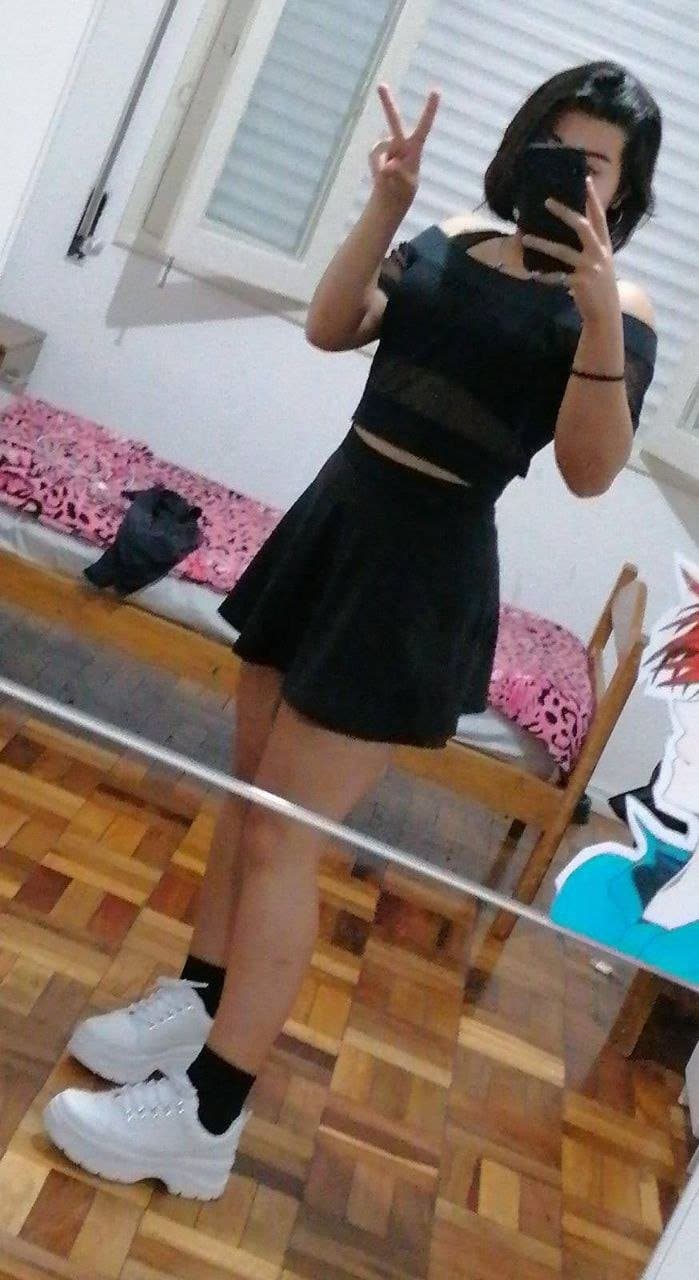 Putita traga esperma  exhibida por cornudo ??