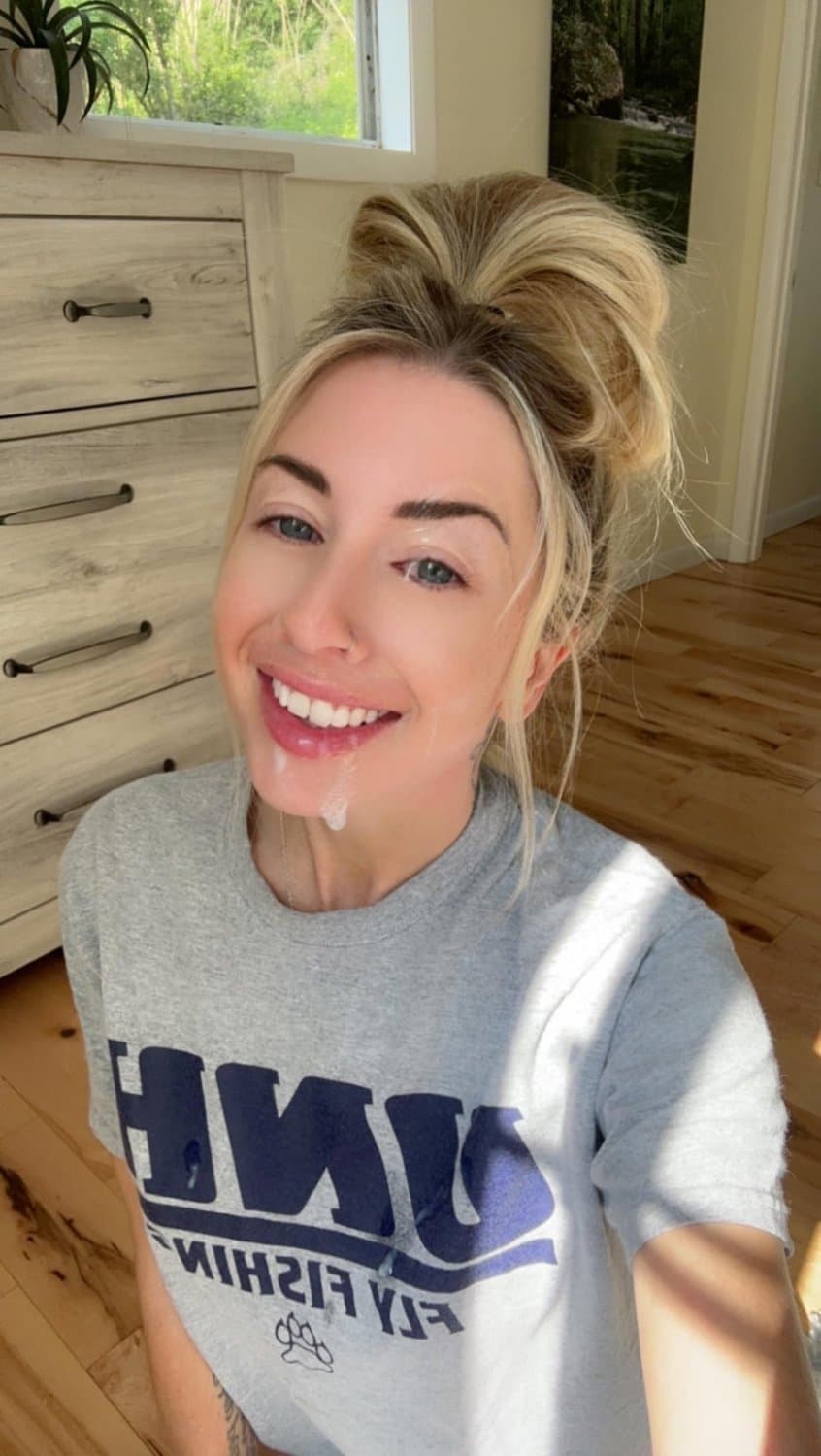 Click to view full size She little but likes em biggg!!