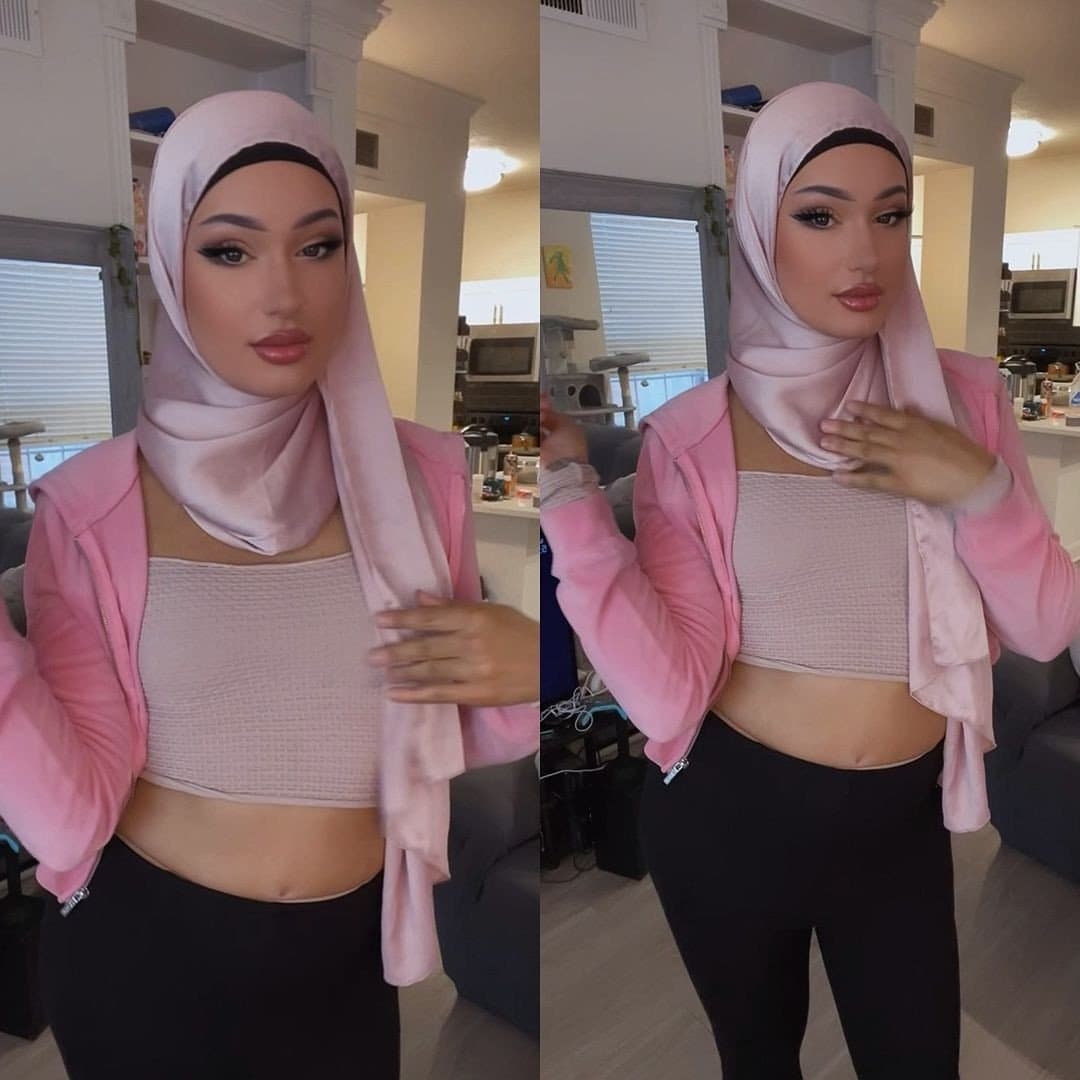 Arab hijab milf ??