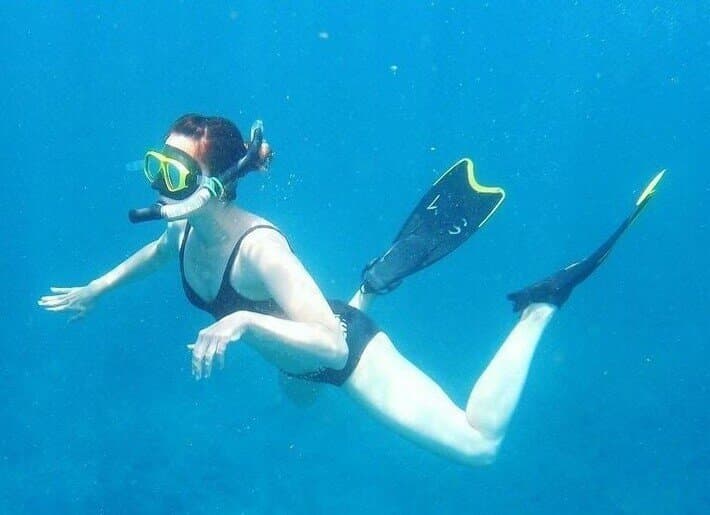 Elizabeth milf vocal coach