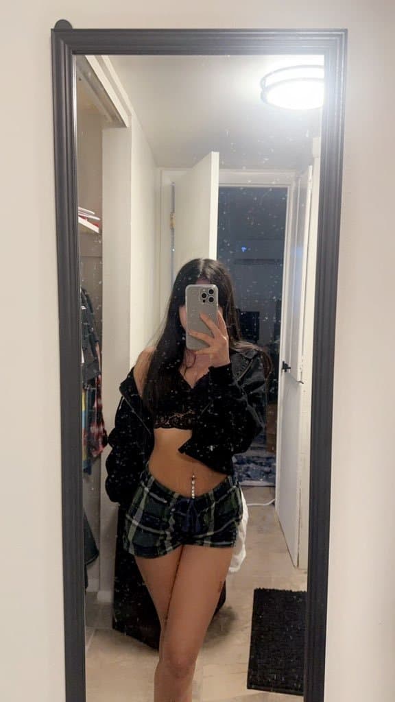 Click to view full size Sexy petite ABG teen Cece