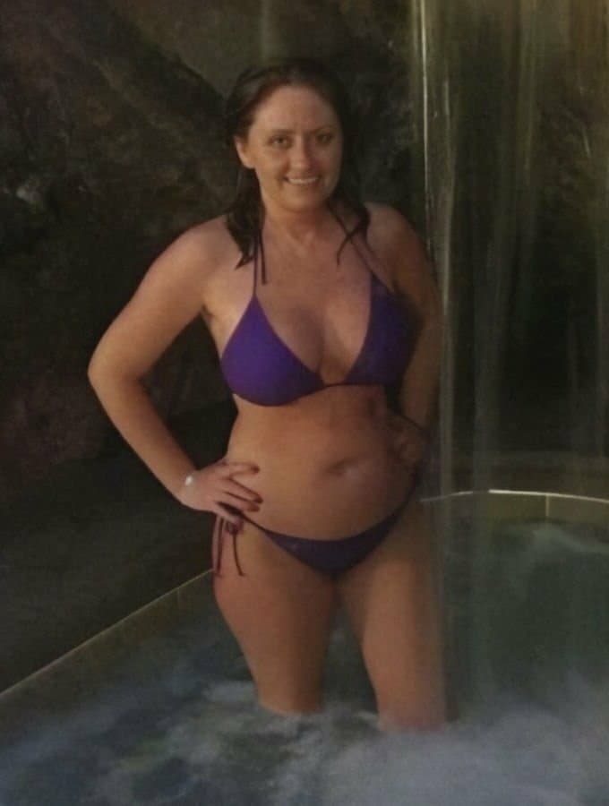 Bikini MILF Angela