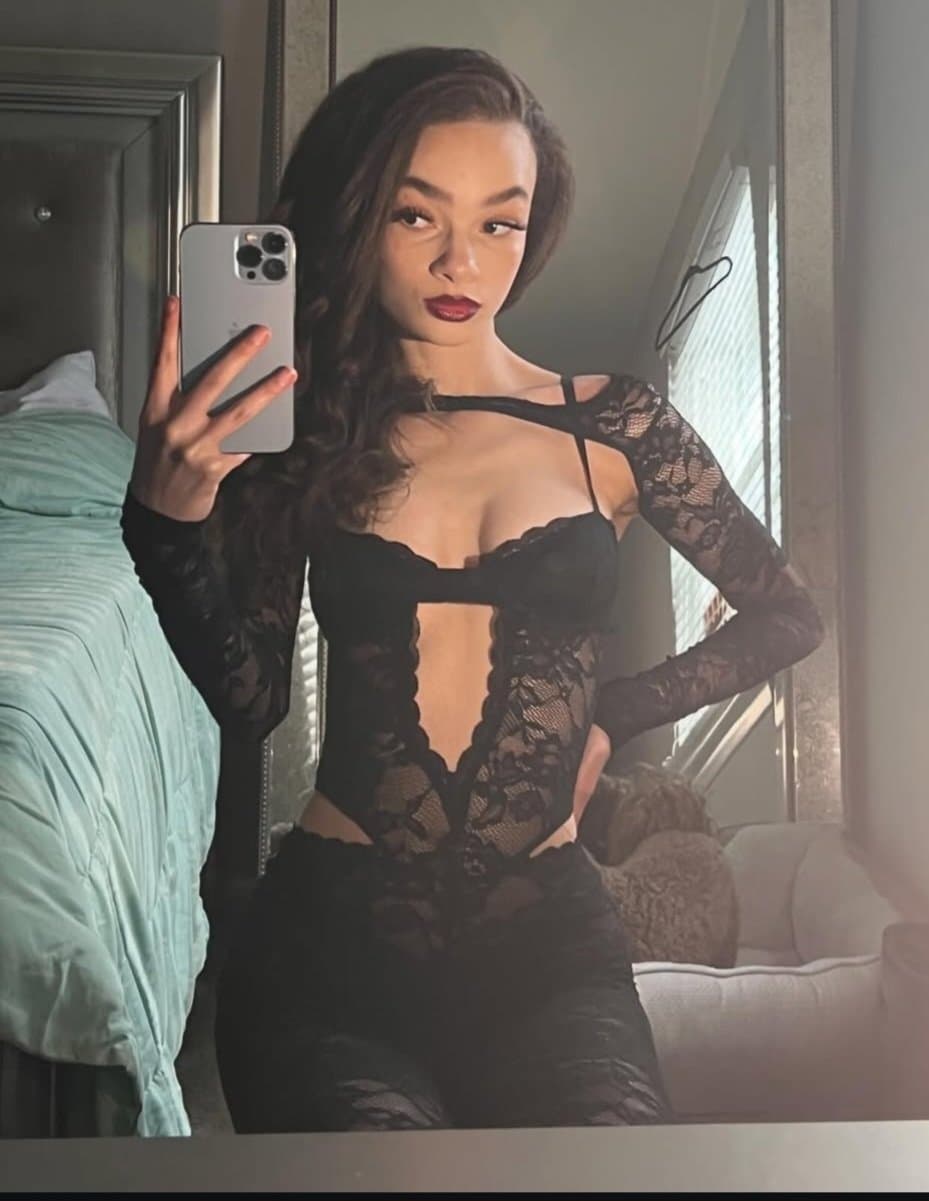 Click to view full size Petite tight girl. What your favorite feature