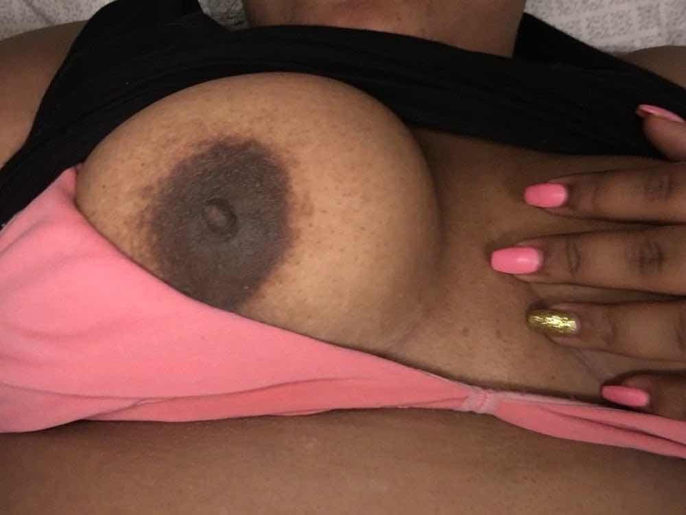 Click to view full size Clapping Them Cheeks