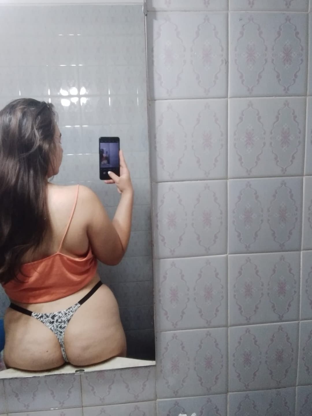Gorda tetona y culona