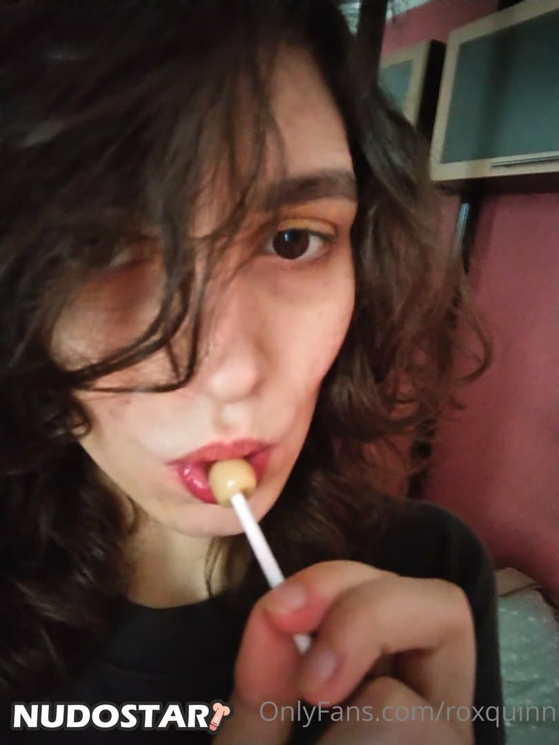 Click to view full size weeb otaku queenroxy