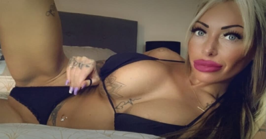 Click to view full size Geordie Chav Milf Slut Big Tits Pawg Goddess UK British Cumslut