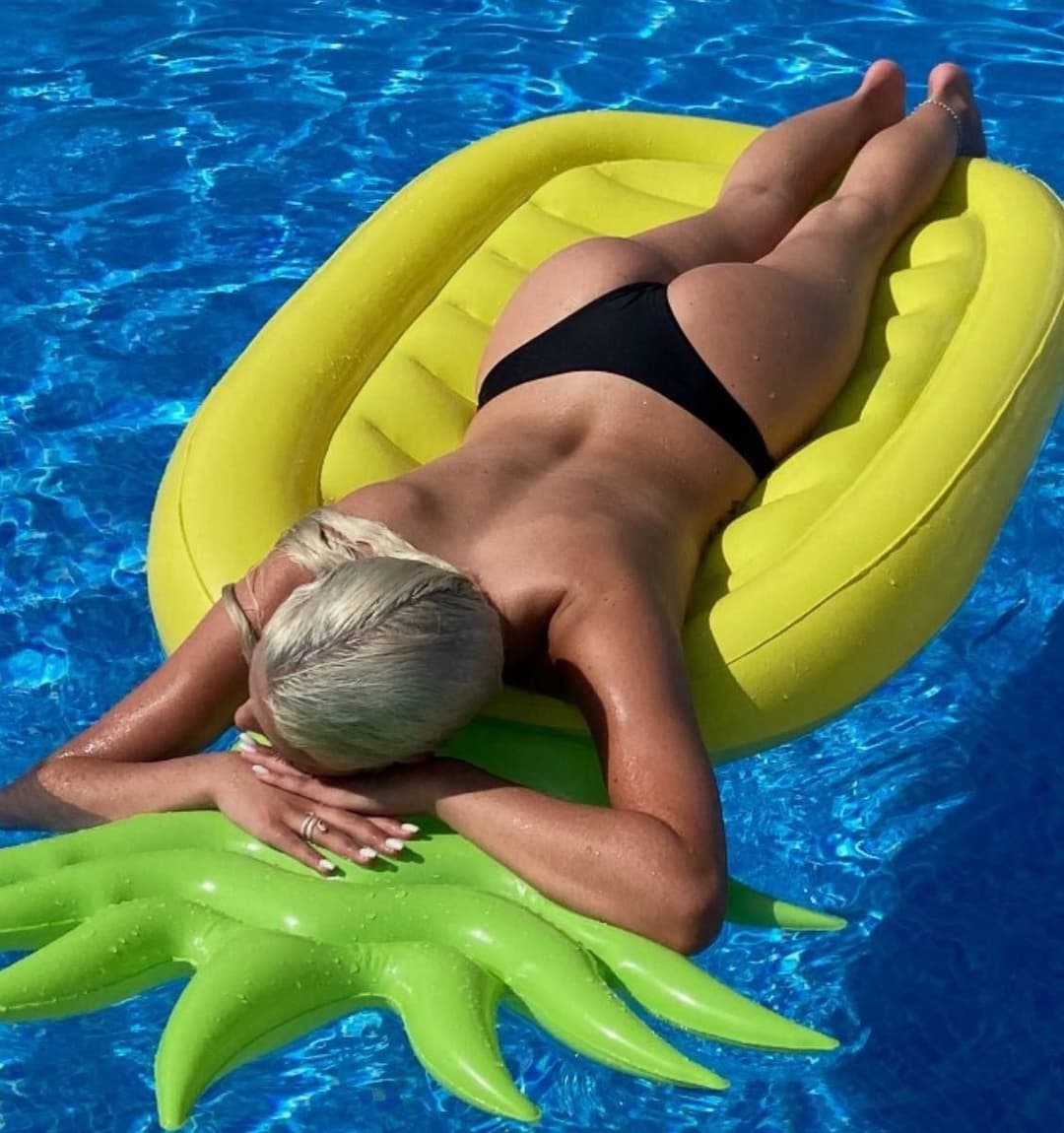 Sexy swedish big tit big ass blonde in bikini needs cock and cum