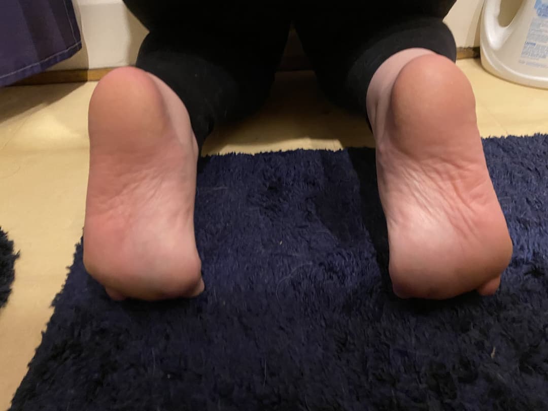 Krysta Marie Black, 30, Maine, Size 7 Feet