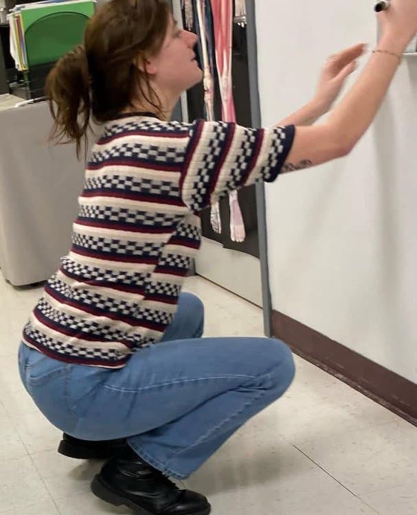 Sexy thicc ass teacher in jeans squatting & bending over