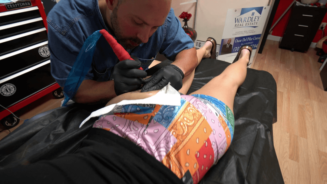 Getting QoS Tattoo- QUEEN OF SPADES TATTOO