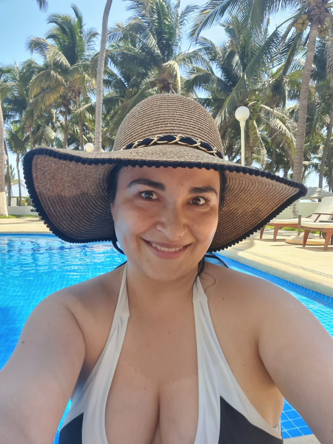 Marilú Bastida, puta embarazada