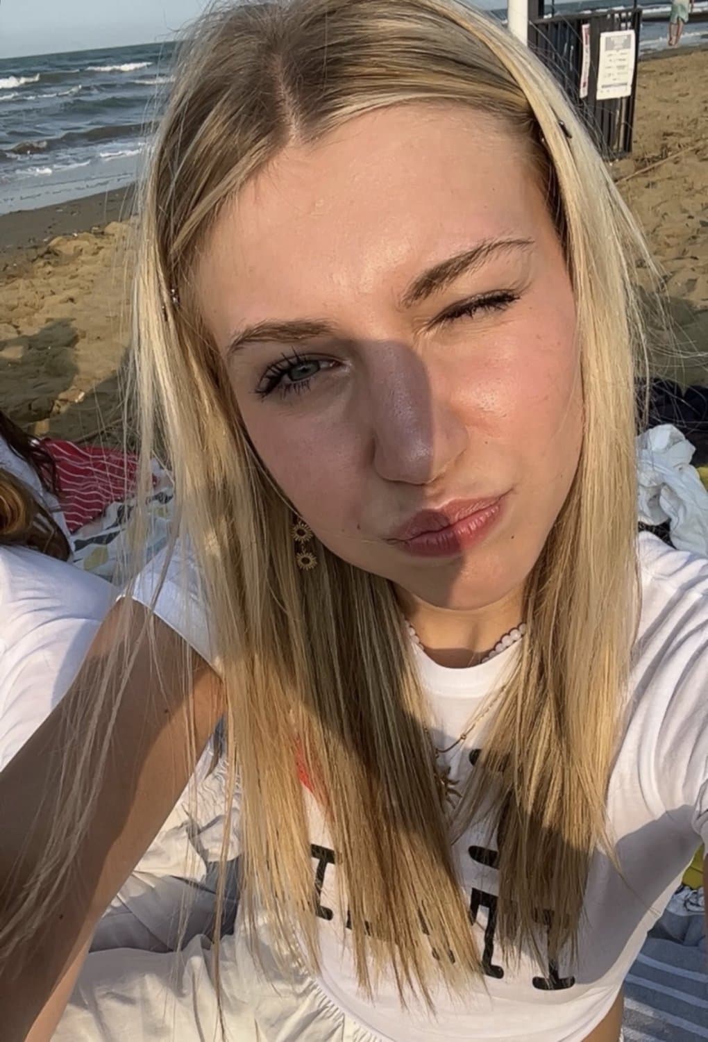 Blonde IRL Hannah has a tight sexy body. This little thing has nice ass and face made for jizz