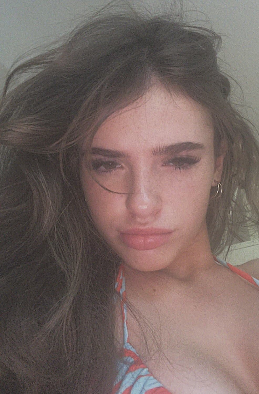 horny teen snowbunny