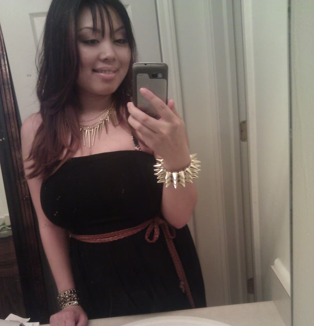 Asian slut Sue loves being a nasty bitch