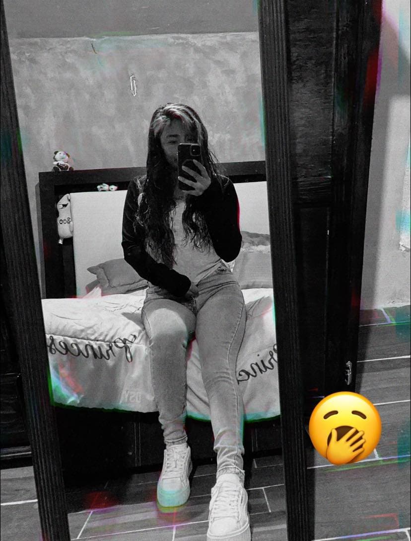 Vane colegiala mexicana le gusta coger por placer