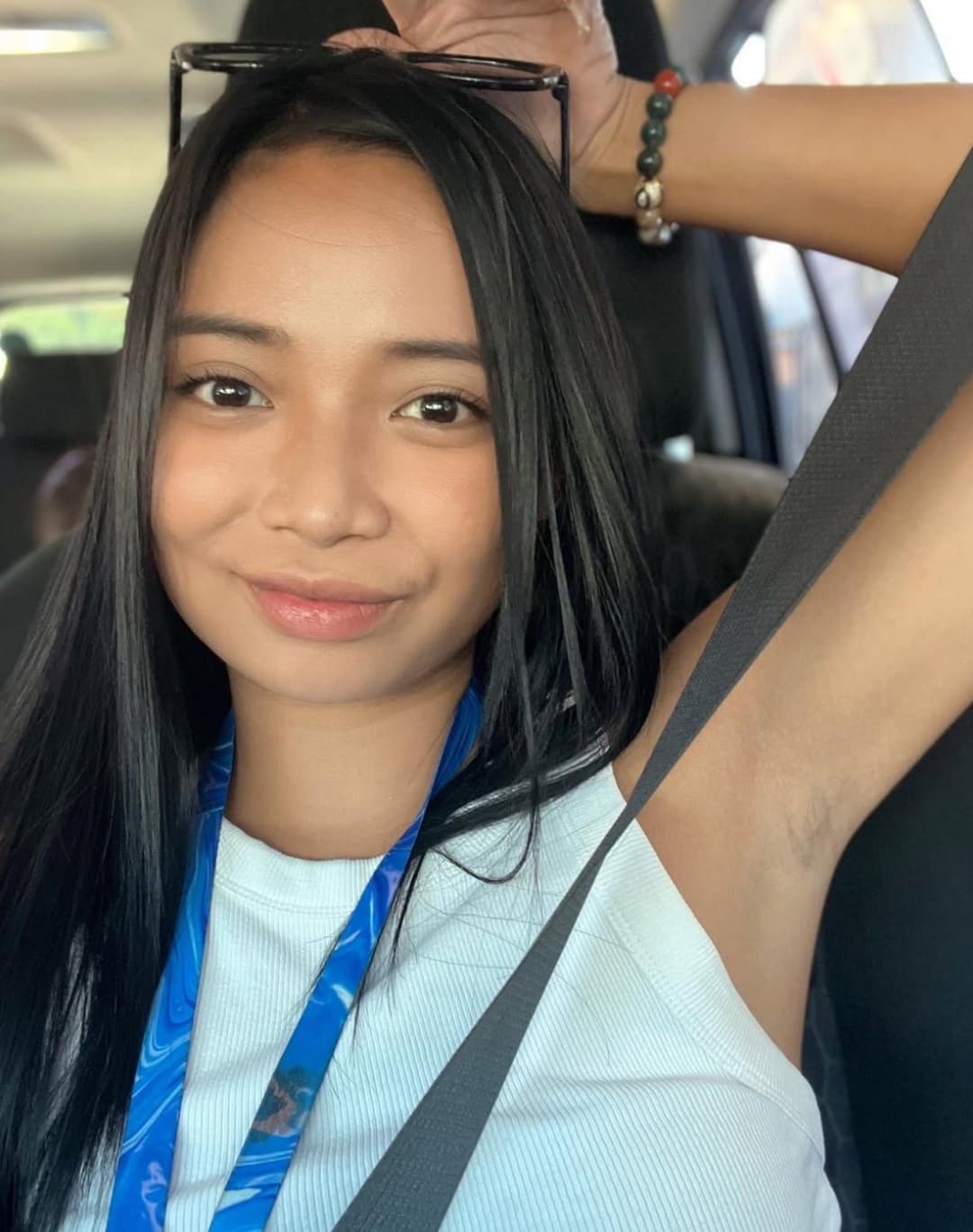 Pinay Havana showing sweaty armpits axilas suvaco