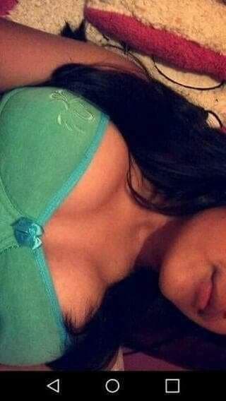 Se llama Fernanda, el novio dice que le gusta mucho el anal y el semen en el culo