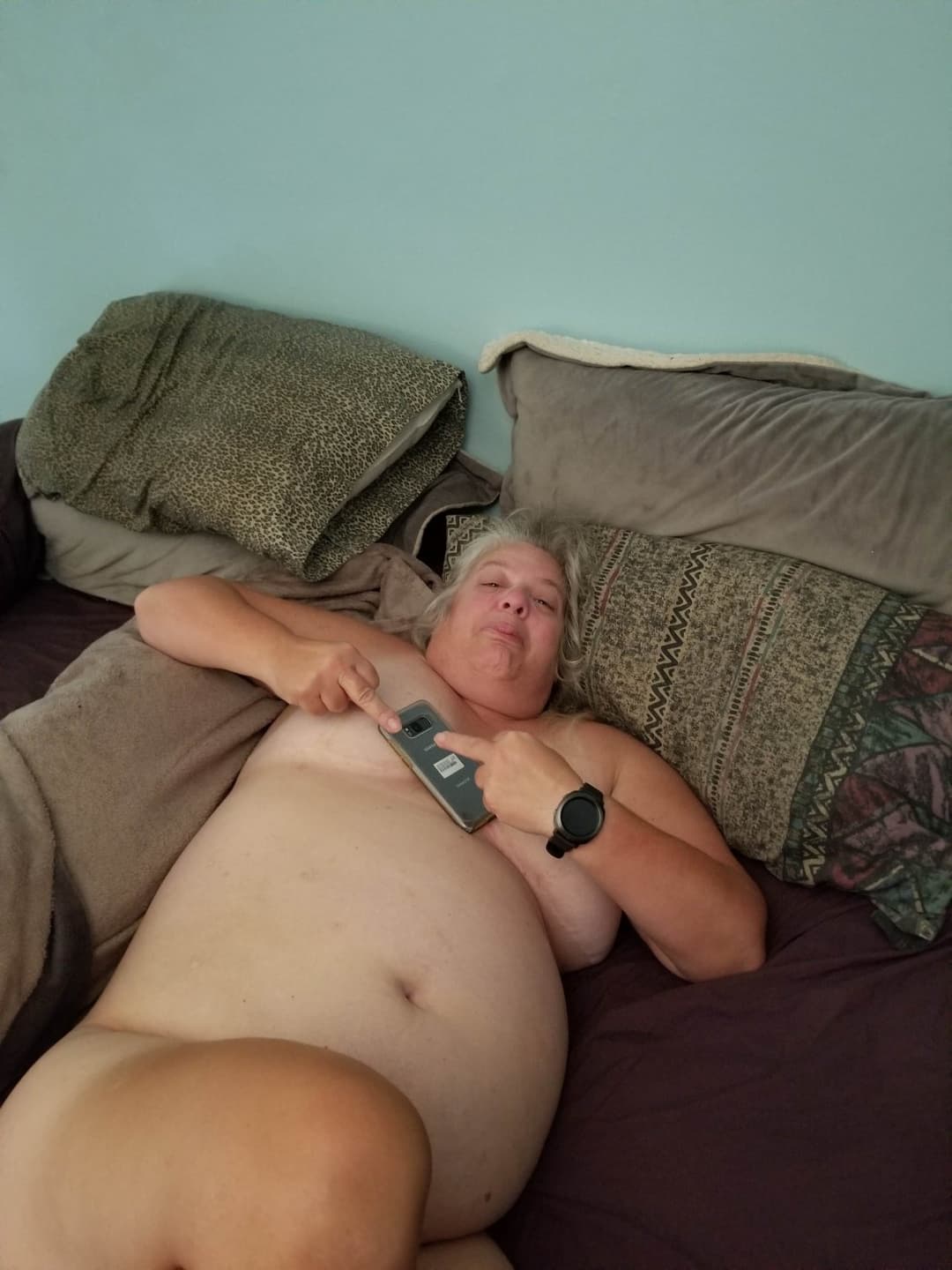 Full nude Friday women