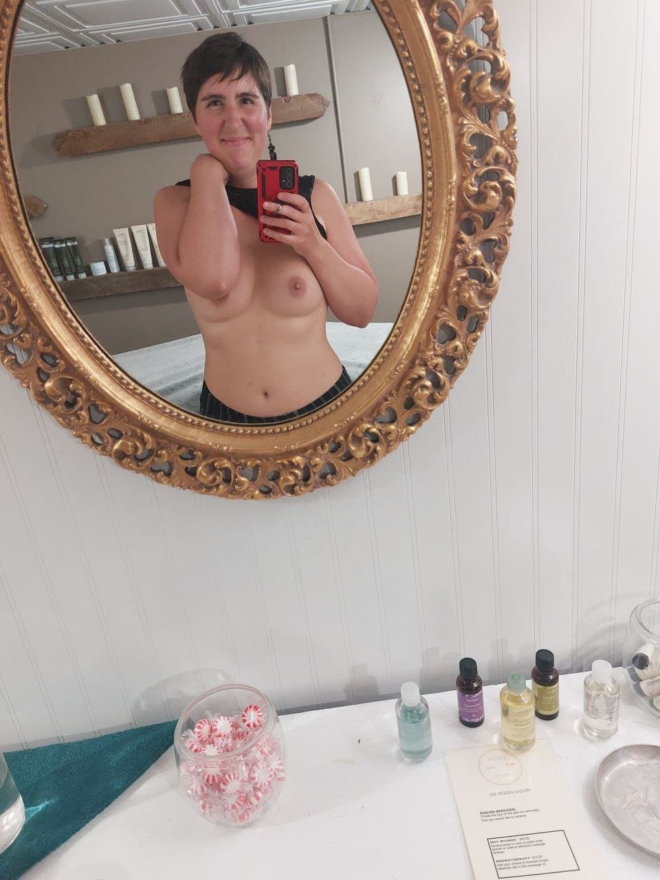 Click to view full size Michigan slut, Lee szarafinski, daughter of Roy szarafinski