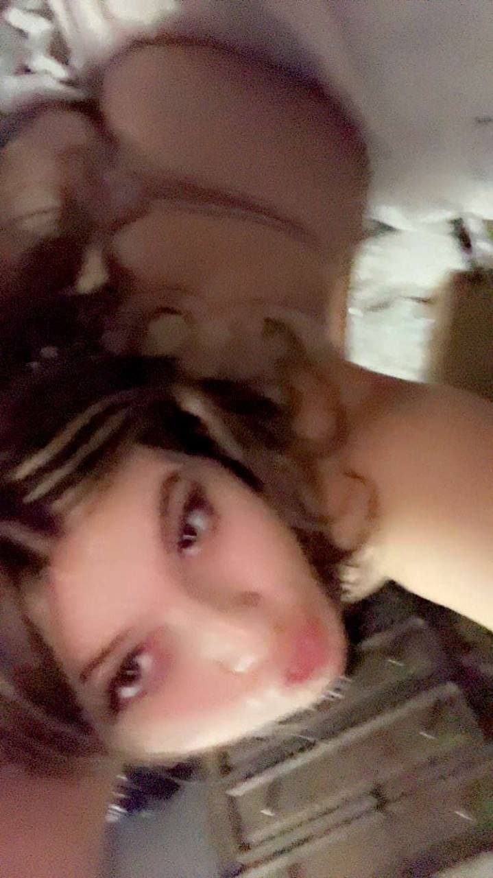 Ari Kandel busty teen with fat n big butt