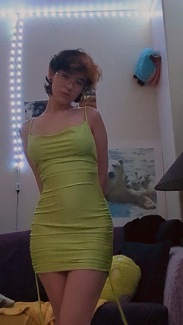 Tomboy short Hair Dyke stud Ren