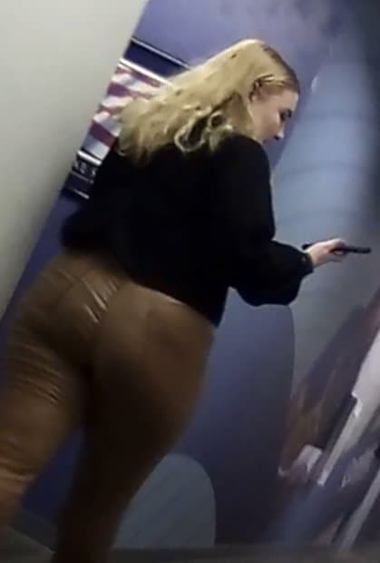 Lauren Holman Let Me See That Big White Butt Walking In Them Brown Leather Pants {Day2} ?