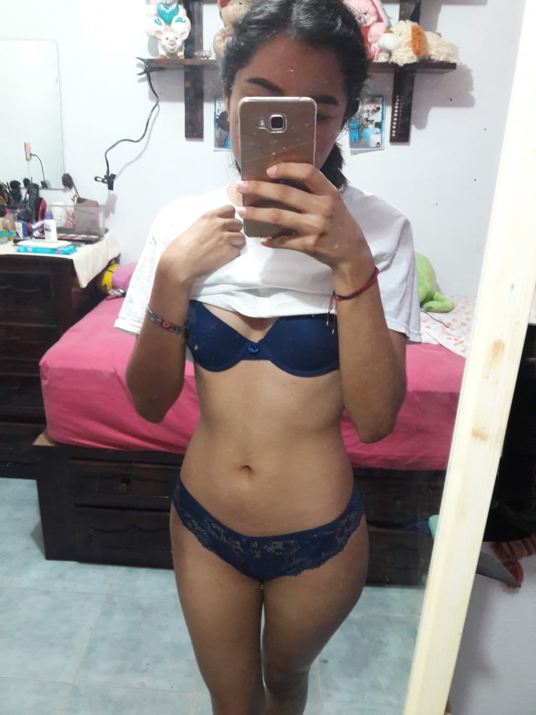 Click to view full size 18yo latina sucking a big cock and getting fucked