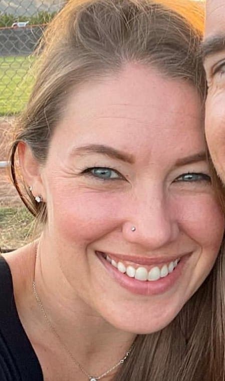 Bay Area MILF college nudes from 2006