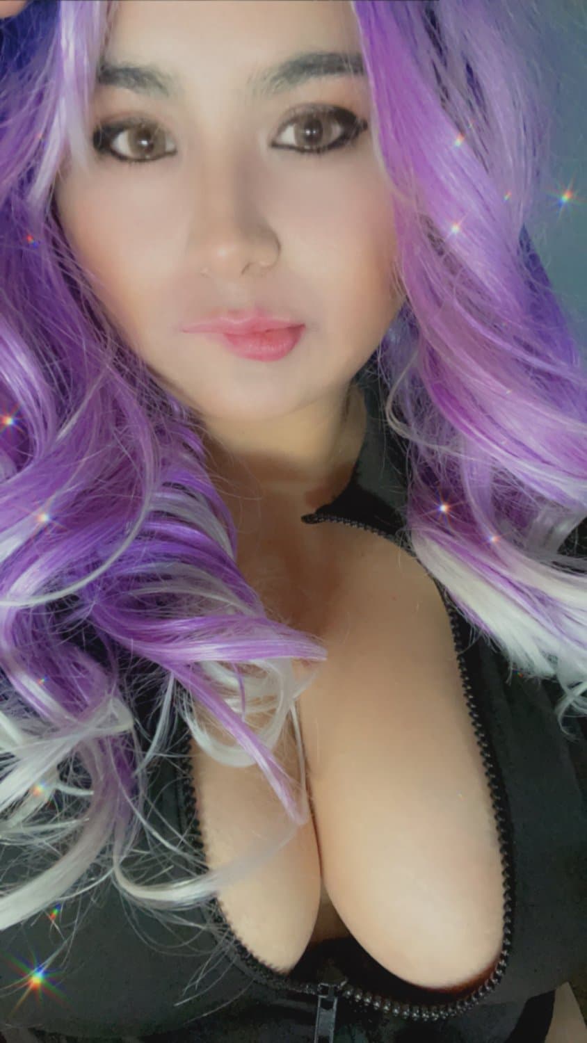 Exposing my sexslave MirrorAurora from erome she loves cumtribtues and she might even rate your cock