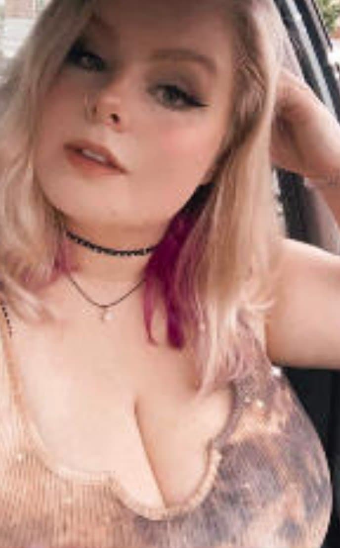 Jessica and Sarah young sexy hogs