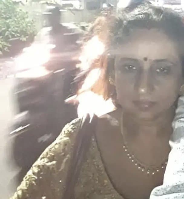 Desi bhabhi Delhi mast maal leaked pics