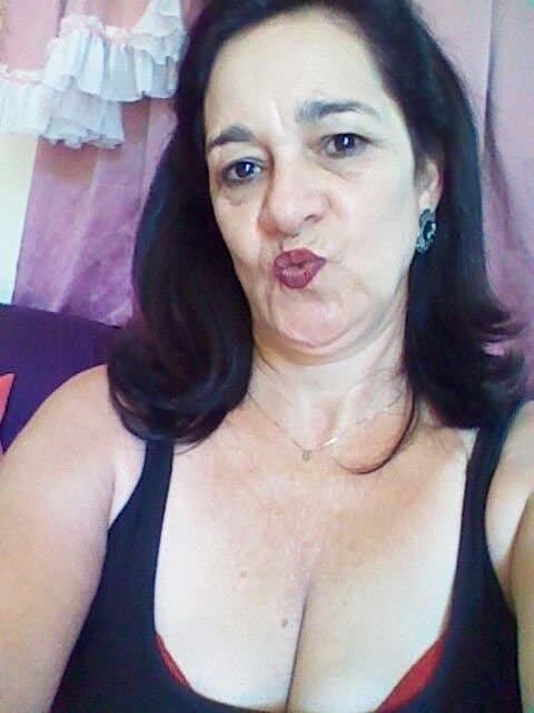 hot granny 68 yo slut whore bitch mom. vovo putona mamae rabuda rita Vi3ir@
