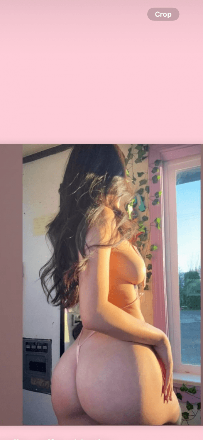 Bikini barista Harlot Caylor Caybae Cienna Navarro selling herself at coffee stand