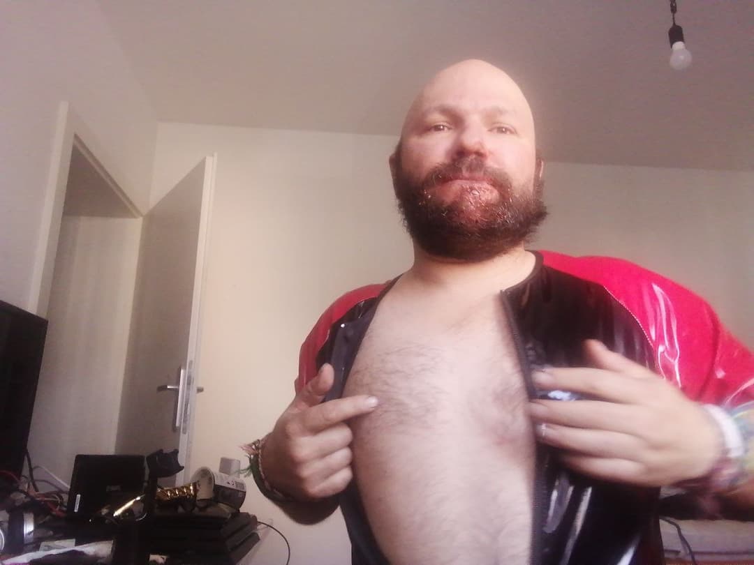 PigSlaveAndy in Latex Bondage