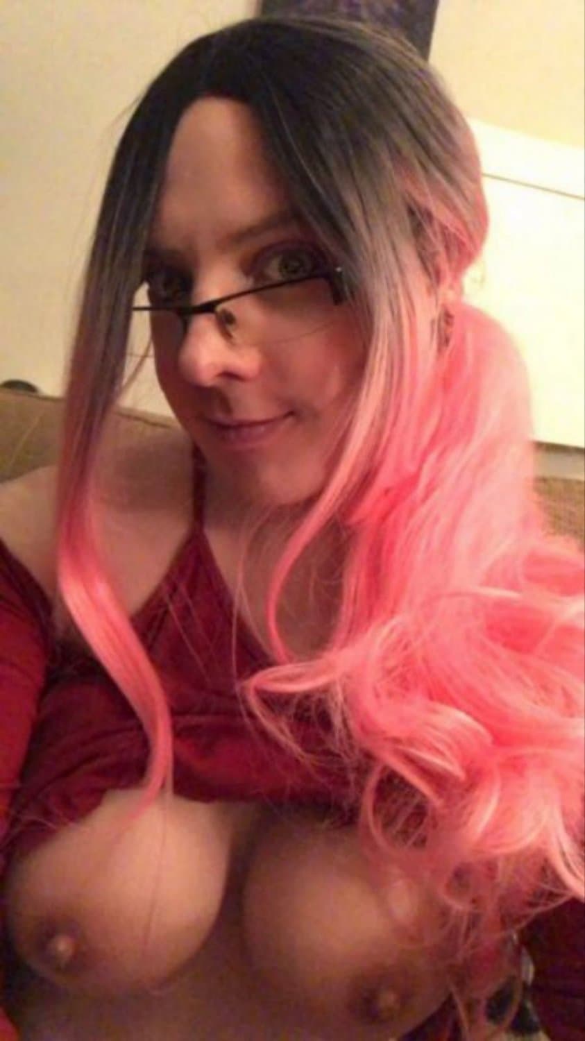 Click to view full size Sissy Nicky