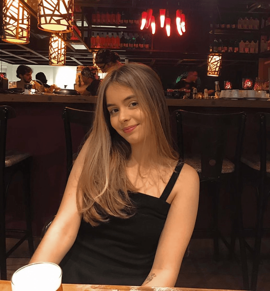 Young hot slut, amazing faceporn. Big boobs