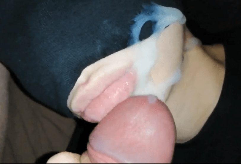 Click to view full size Slow blowjob ends up in facial