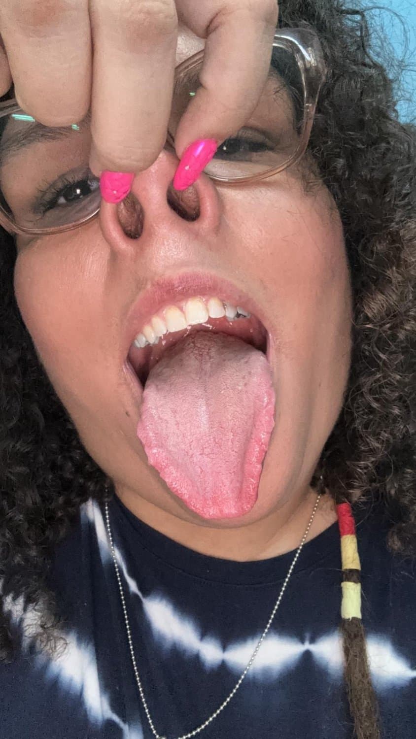 IMG-complete slut wife