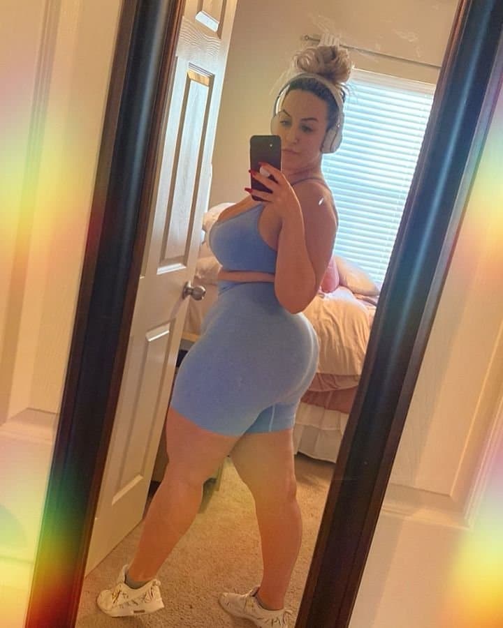 Click to view full size Classy Thick Blonde PAWG Busty Blonde Huge Tits