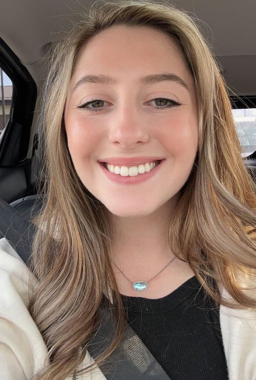 risking my IRL Julia’s nudes and pics. might risk her socials if you dm.