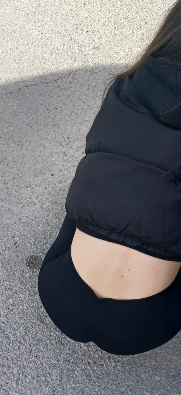 Rate creepy shots of my friend