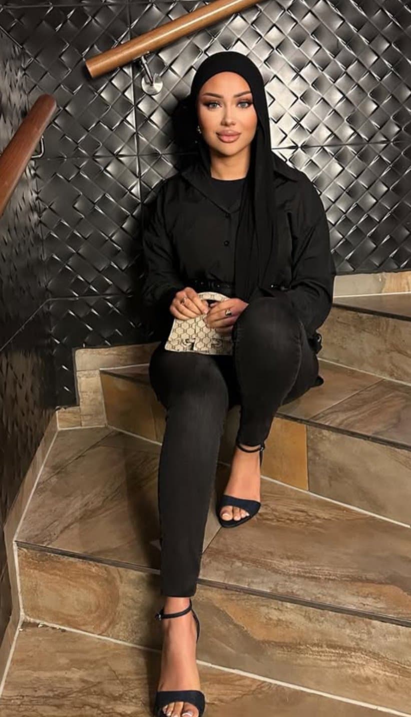 Hijabi Arab feet and spit compilation