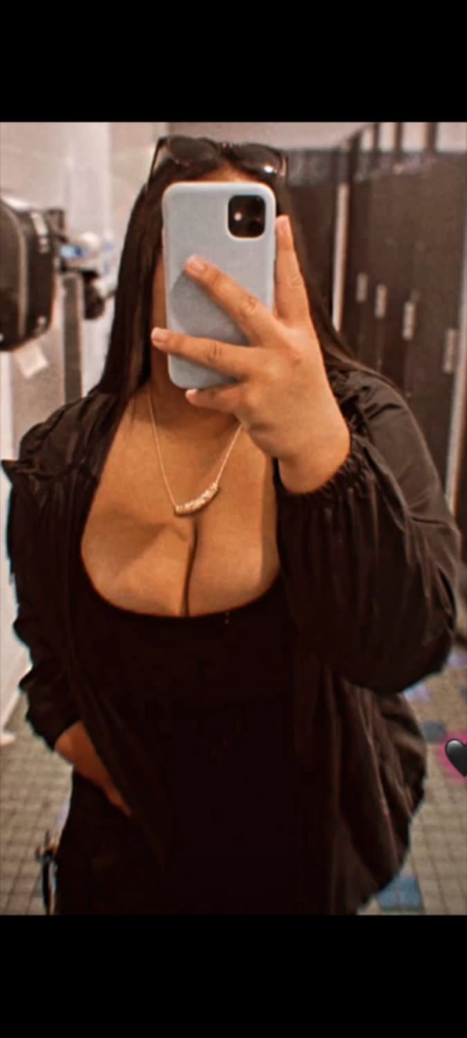 Thic bottomless Hawaiian/Asian big booty makes you wanna bust leaked??