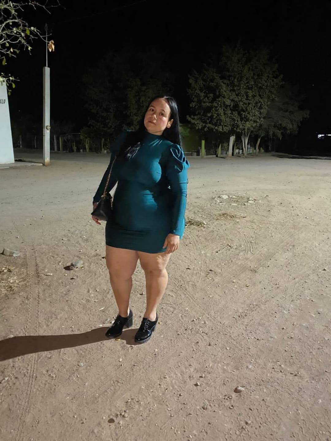 PEAR SHAPE THICK CURVY LATINA SSBBW BIG BOOTY ASS